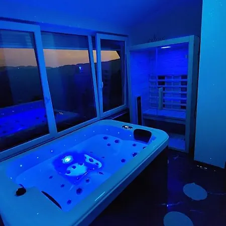 Vineyard House With Sauna And Jacuzzi For 2 Prázdninový dům