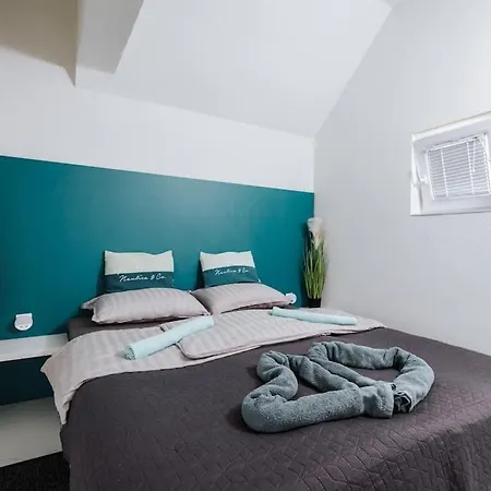 Vineyard House With Sauna And Jacuzzi For 2 Prázdninový dům Gorica pri Slivnici