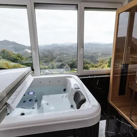 Vineyard House With Sauna And Jacuzzi For 2 Gorica pri Slivnici